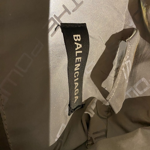 Balenciaga Silver Puffer Authentic - Picture 4 of 11